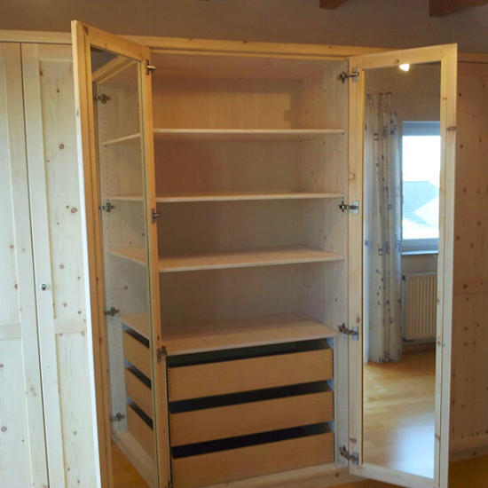 Kleiderschrank Schlafzimmer – Schreinerei Bayer