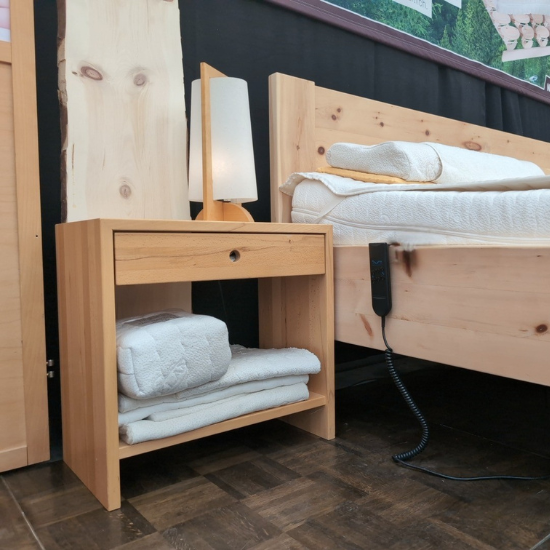 RELAX Nachtkästchen – Schreinerei Bayer
