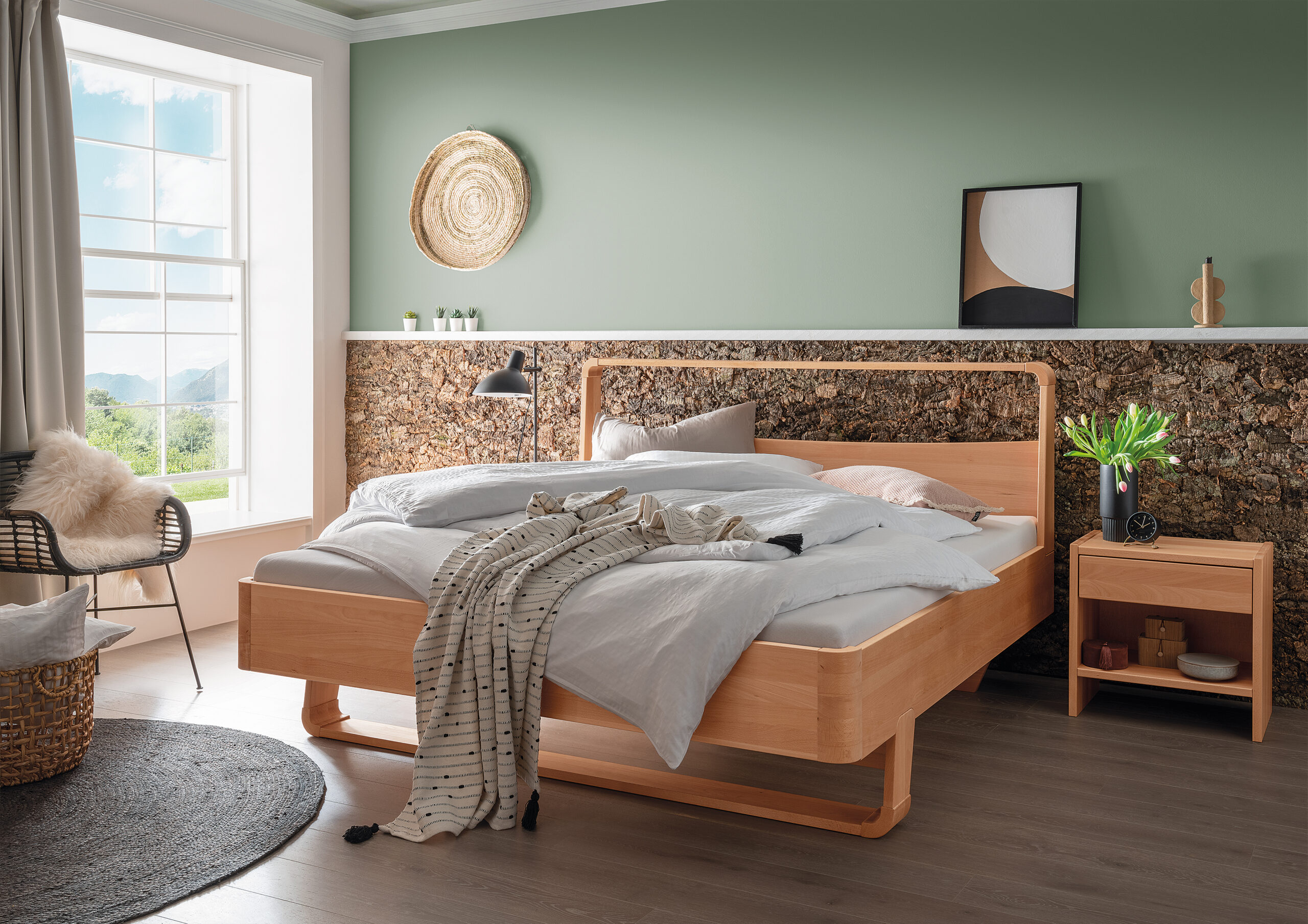 RELAX Massivholzbett Smile Buche geschwungenes Kopfhaupt – Schreinerei Bayer